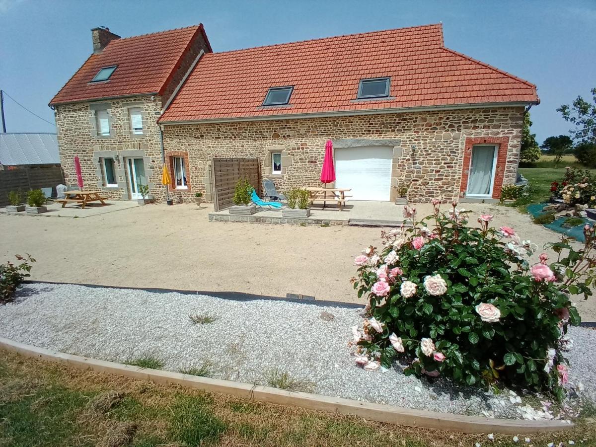 La Ferme d' Emerentine Bacilly Exterior foto